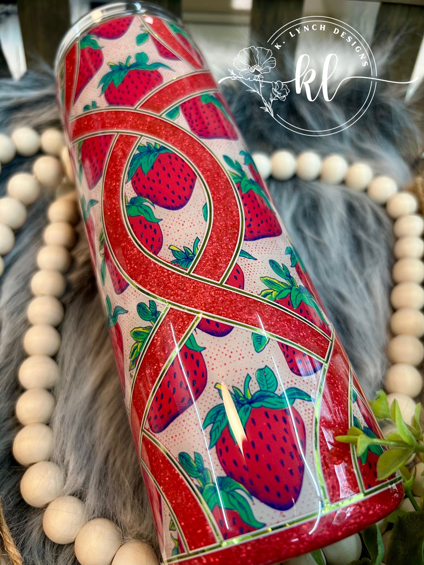 20 oz. Strawberry Swirl Glitter Tumbler